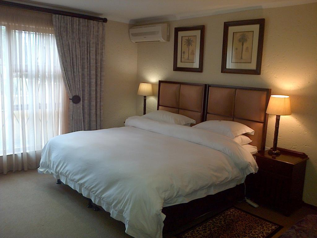 Jubilee Lodge Guest House Johannesburg Phòng bức ảnh
