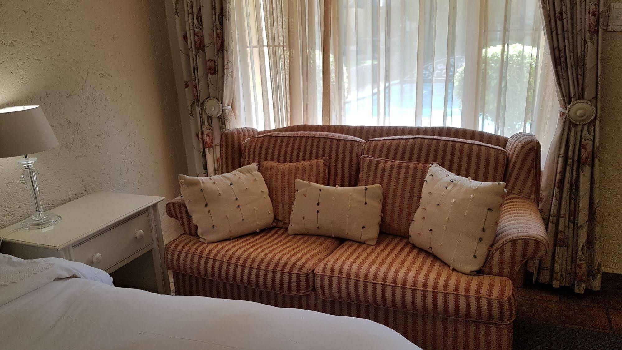 Jubilee Lodge Guest House Johannesburg Ngoại thất bức ảnh